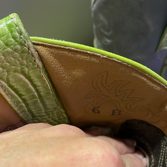 Ariat Boots In Green and Grey EUC - Picture 6 of 8